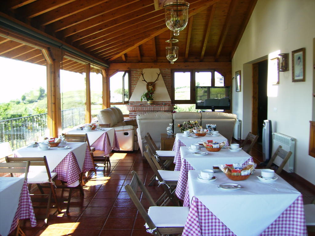 Pension Bella Vista Кобресес Экстерьер фото