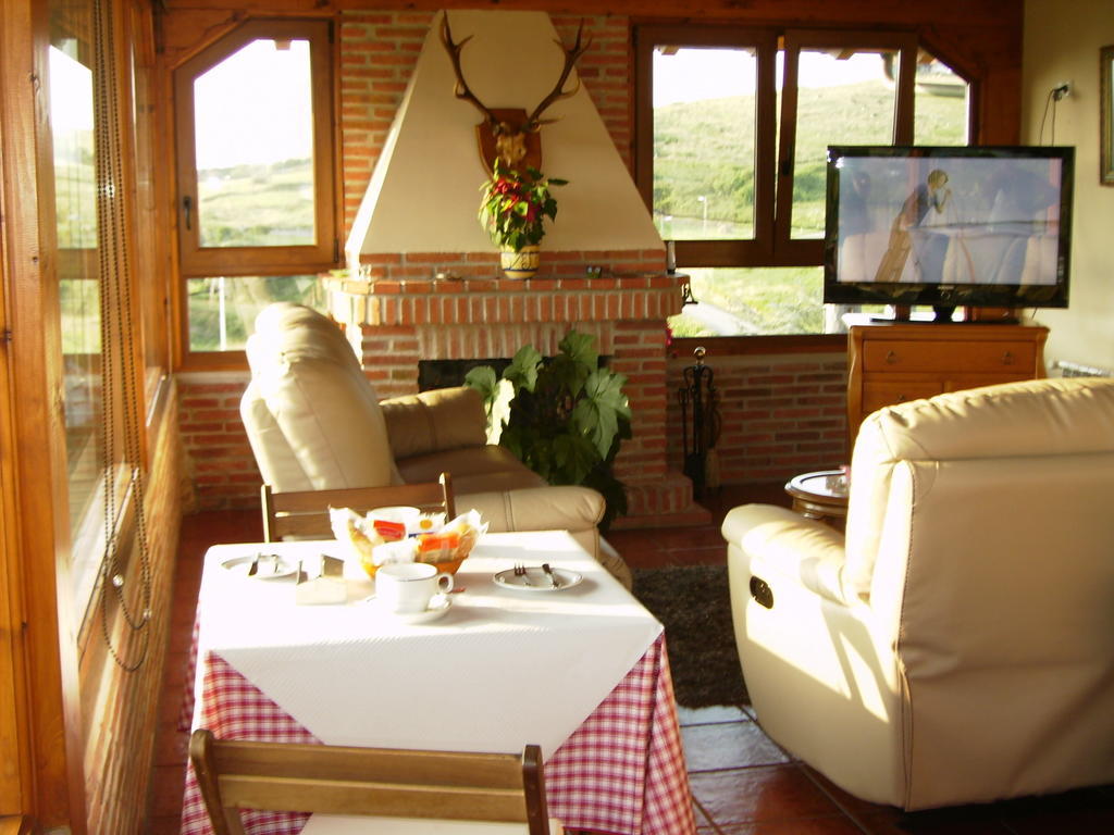 Pension Bella Vista Кобресес Экстерьер фото